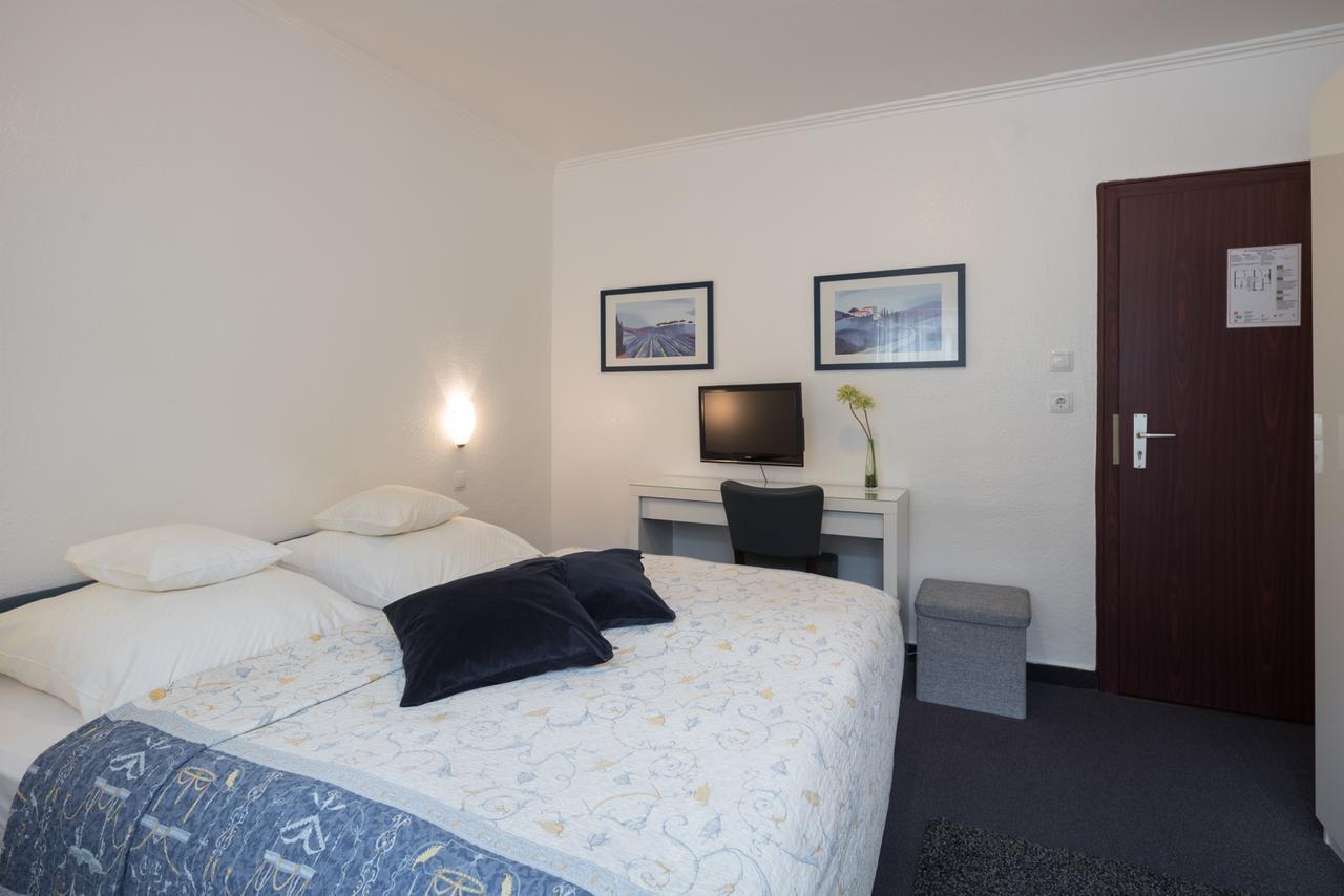Hotel Brandenburger Hof Köln Ngoại thất bức ảnh